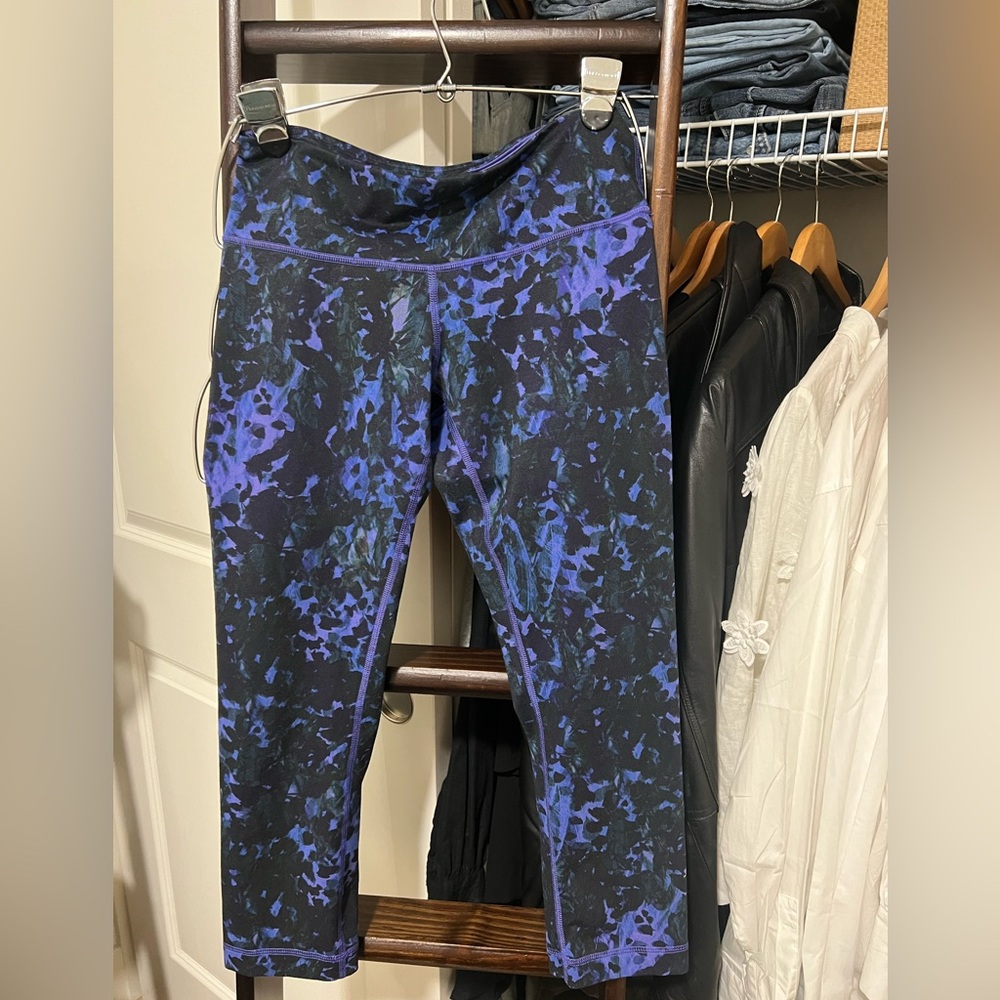 LULULEMON Workout Leggings